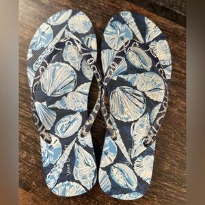 🐚🌊Vera Bradley Flip Flops - Morning Shells Blue, Size 9-10🌊🐚